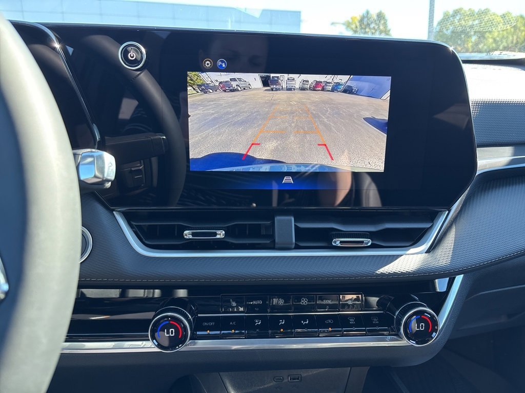 New 2026 Chevrolet Equinox LT w/ Convenience Package II image 17