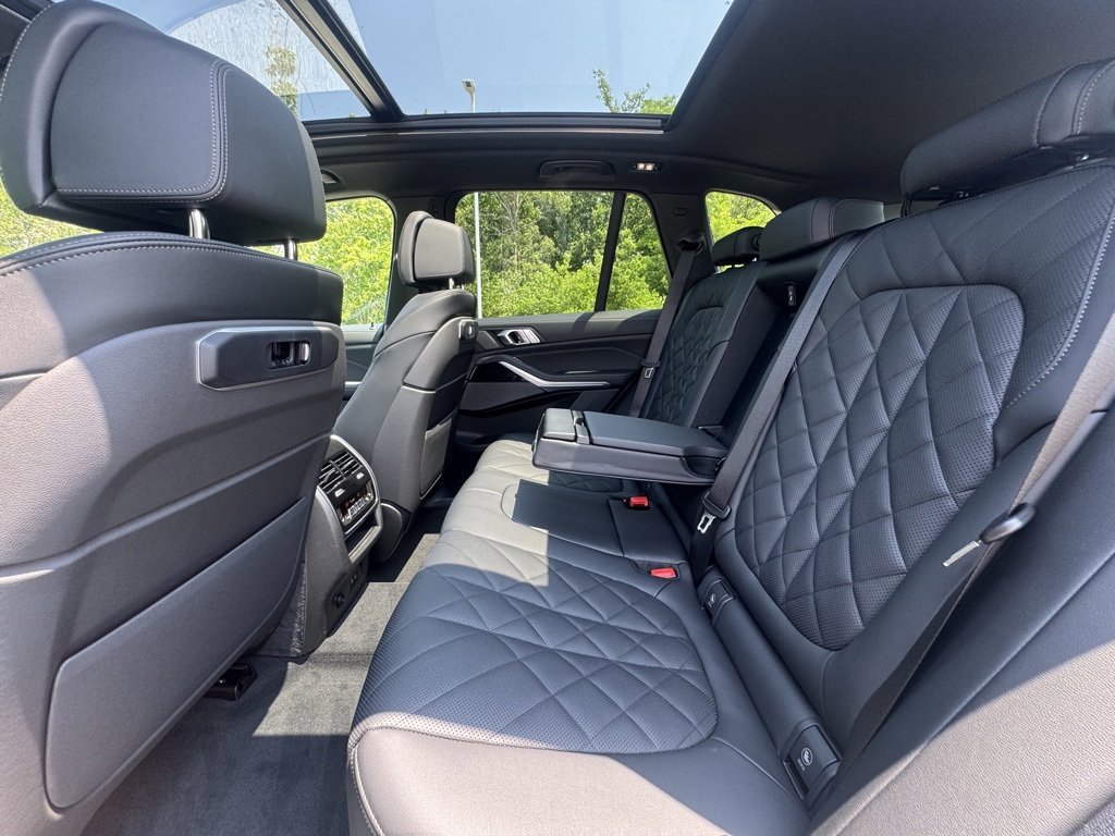 Used 2026 BMW X5 xDrive40i w/ M Sport Package image 18