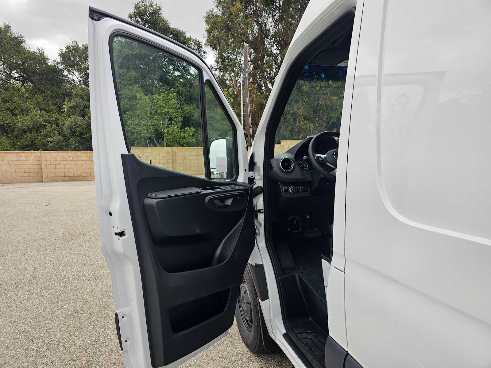 New 2026 Mercedes-Benz Sprinter 2500 image 19