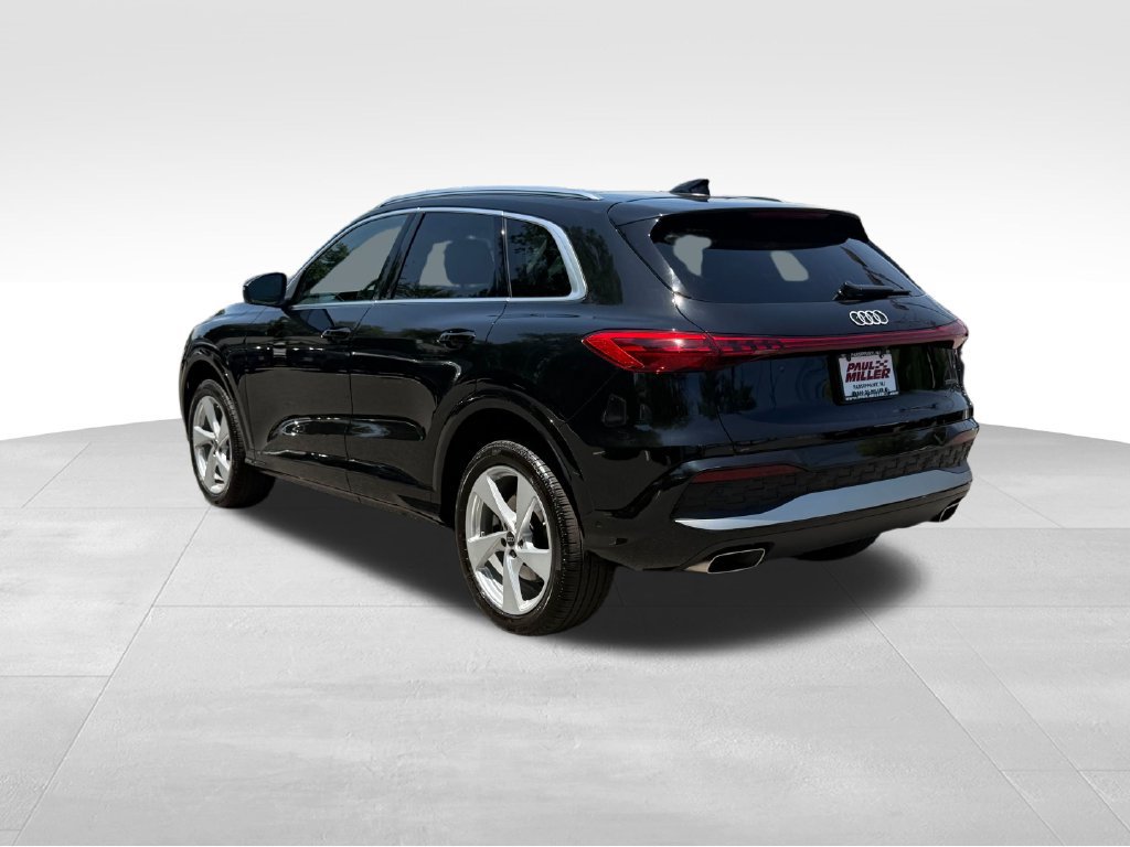 Used 2025 Audi Q5 Premium w/ Premium Plus AWD/4WD image 5