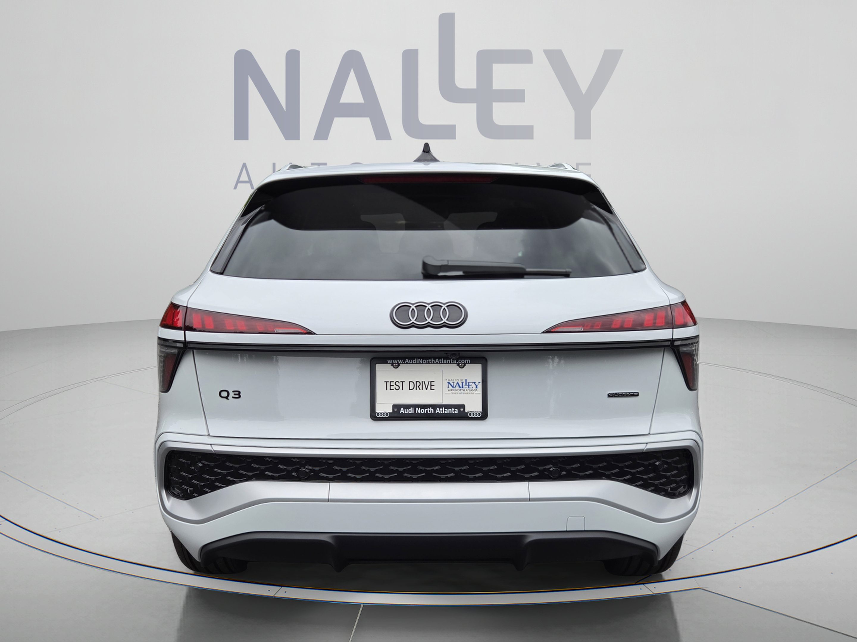 New 2026 Audi Q3 quattro 2.0T w/ Driver Assistance Package AWD/4WD image 4