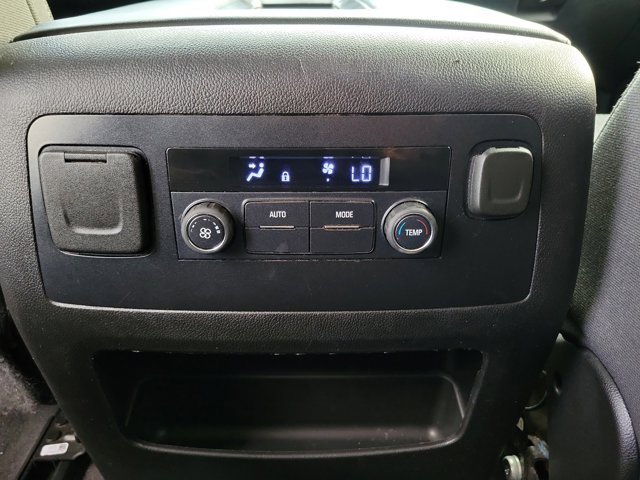 Used 2020 GMC Yukon XL SLE w/ Convenience Package image 11