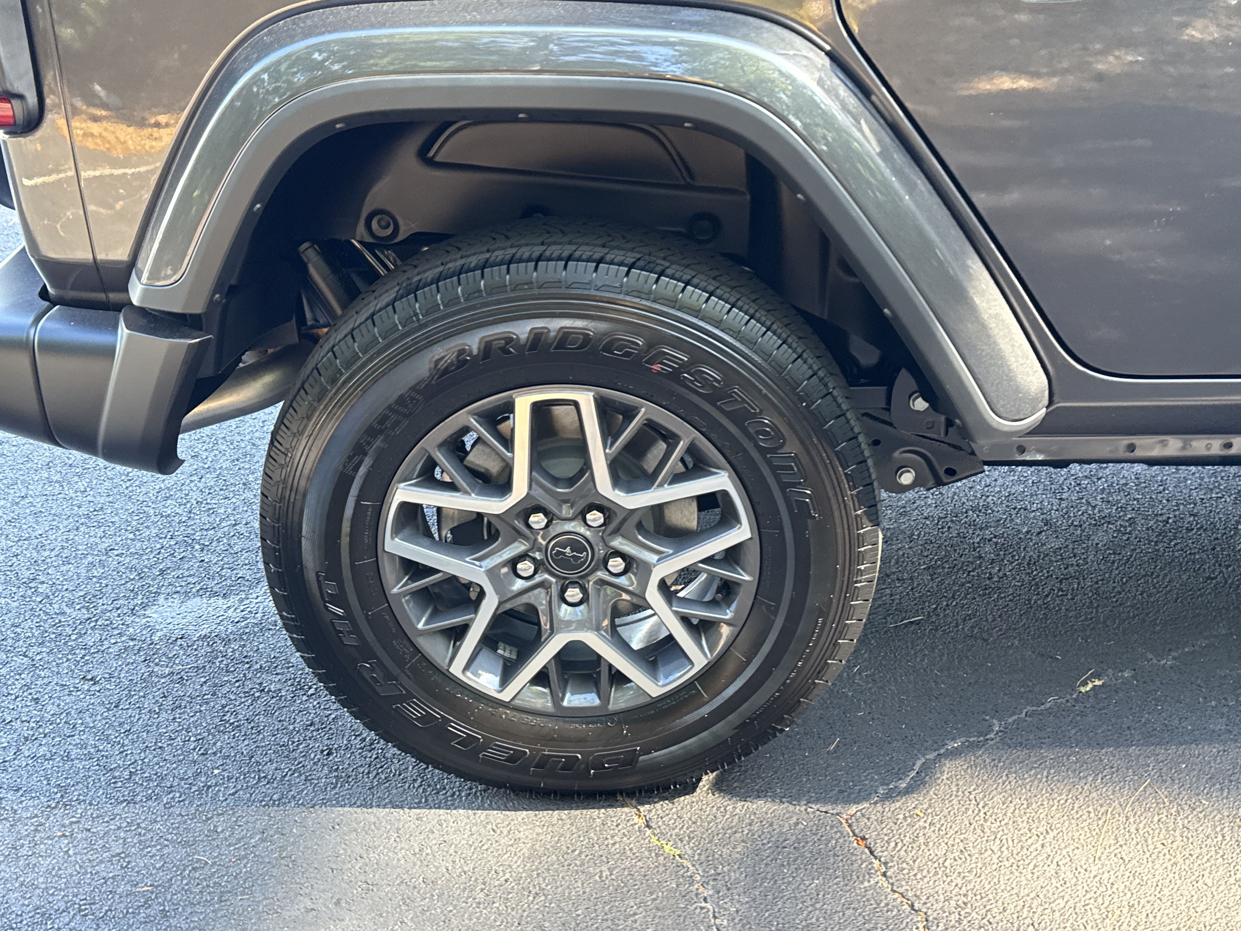 New 2025 Jeep Wrangler Unlimited Sahara AWD/4WD image 12