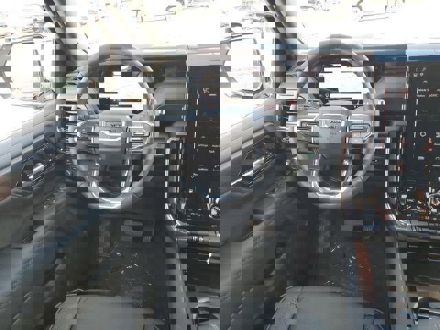 New 2026 GMC Yukon XL Denali w/ Sun & Power Step Package AWD/4WD image 13