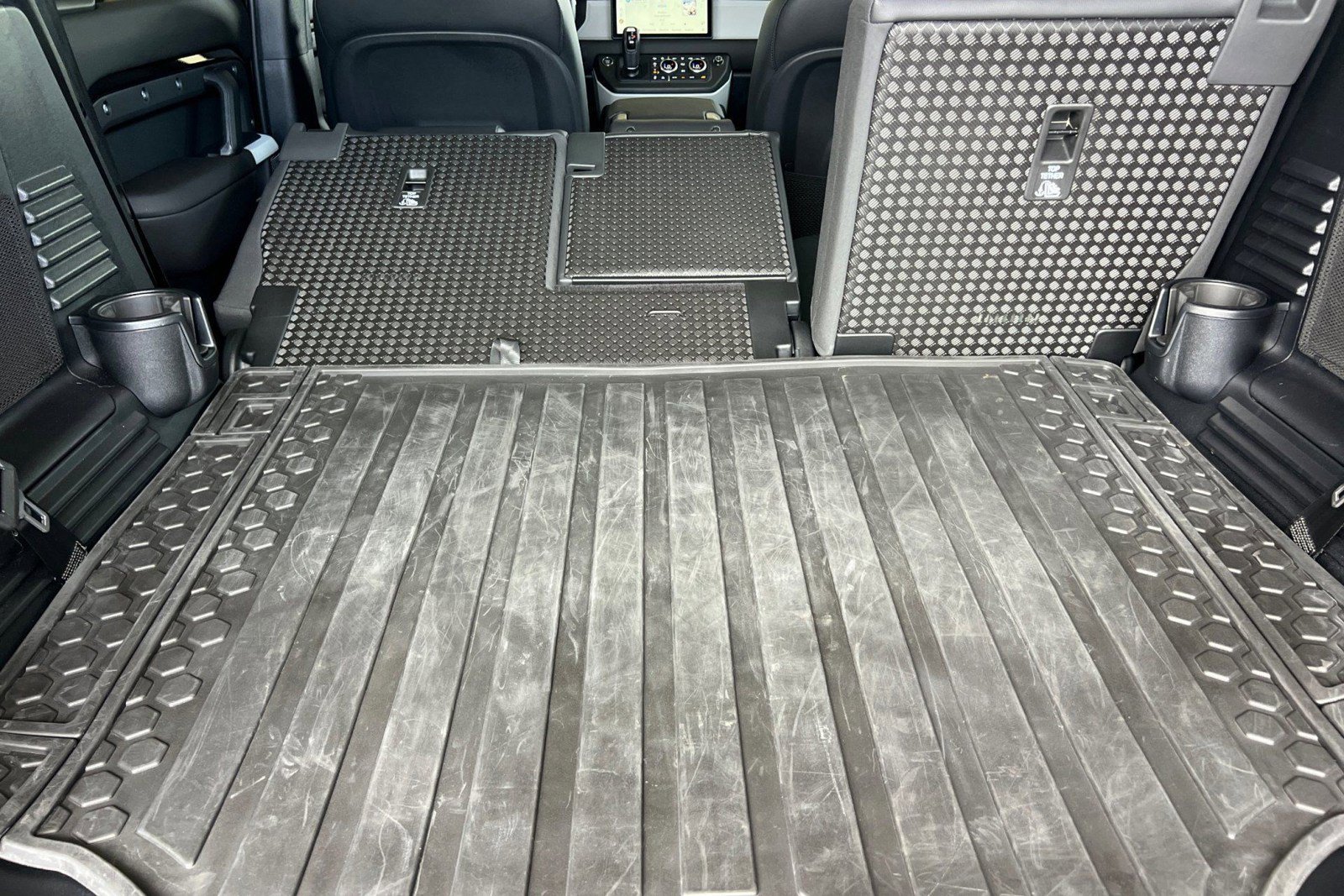 Certified 2024 Land Rover Defender 110 S AWD/4WD image 35