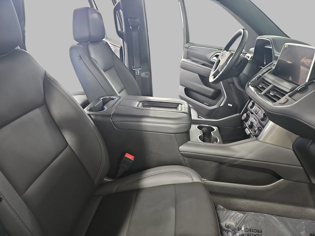 Used 2024 Chevrolet Tahoe Z71 w/ Z71 Off-Road Package AWD/4WD image 13