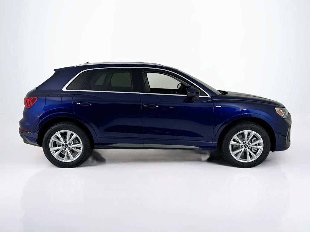 Used 2025 Audi Q3 2.0T Premium w/ Convenience Package AWD/4WD image 6