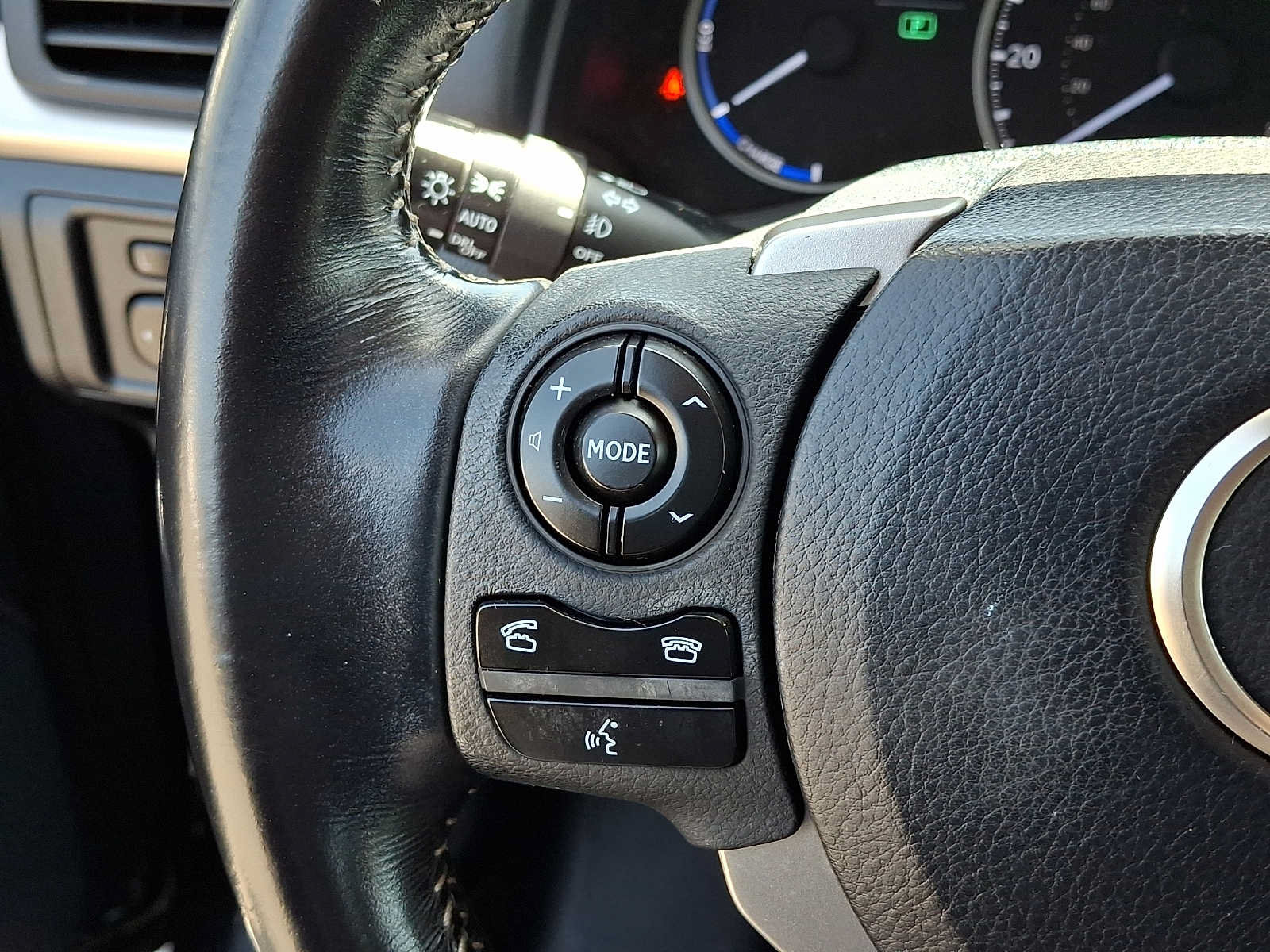 Used 2017 Lexus CT 200h w/ Navigation System Package FWD image 23