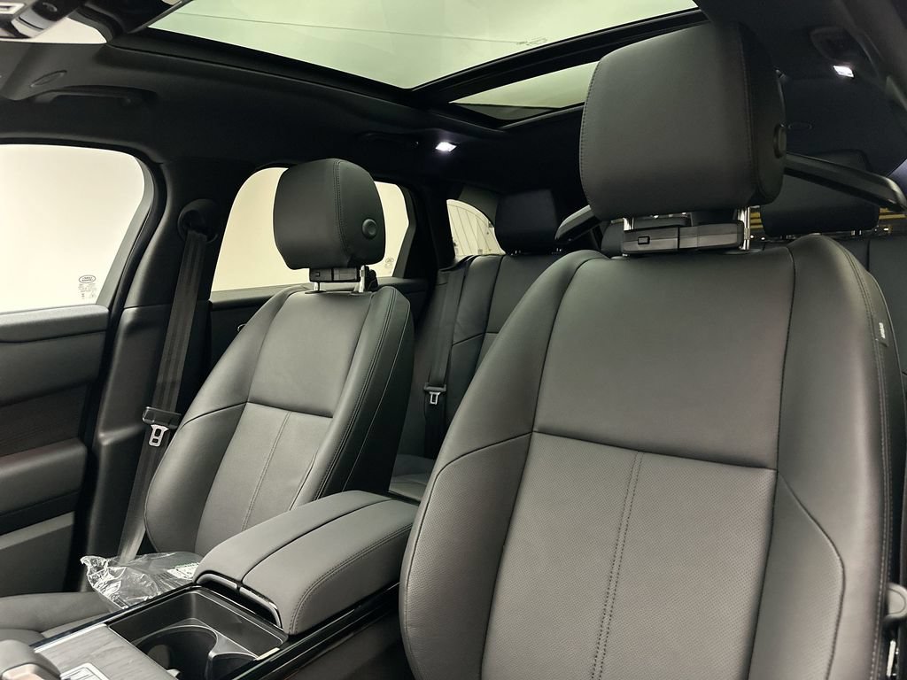 Certified 2026 Land Rover Range Rover Velar S AWD/4WD image 9