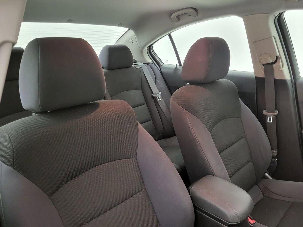 Used 2015 Chevrolet Cruze LT image 33