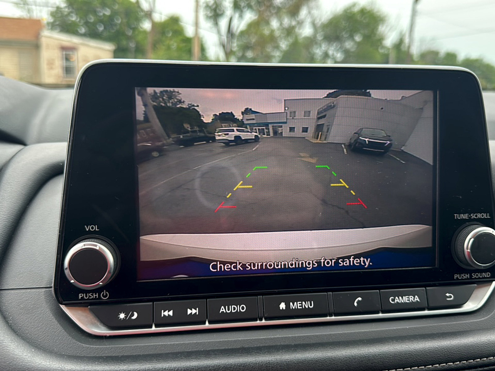 Used 2024 Nissan Rogue SV FWD image 14