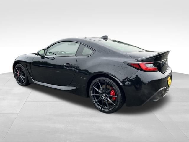 Used 2024 Toyota GR86 Premium w/ Performance Package image 6