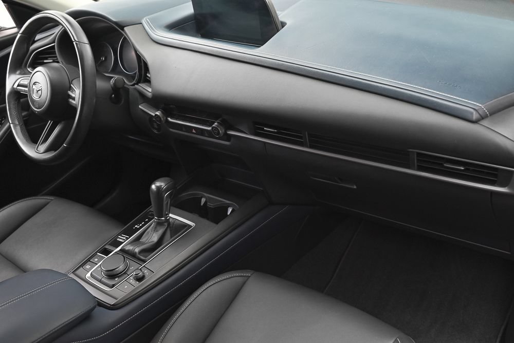 Used 2020 MAZDA CX-30 FWD w/ Select Package image 15