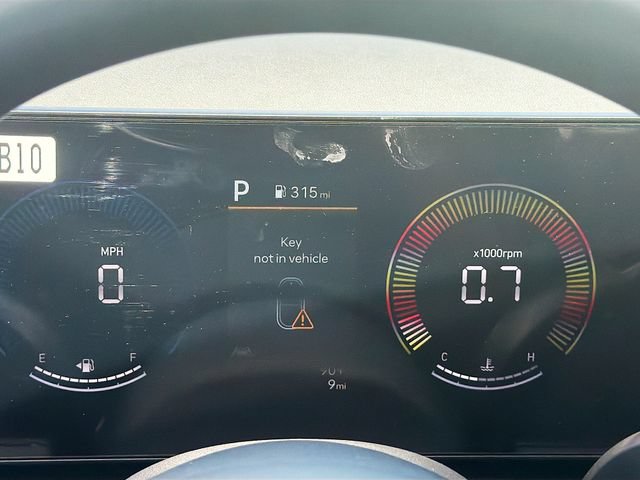 New 2026 Hyundai Santa Cruz SE FWD image 12