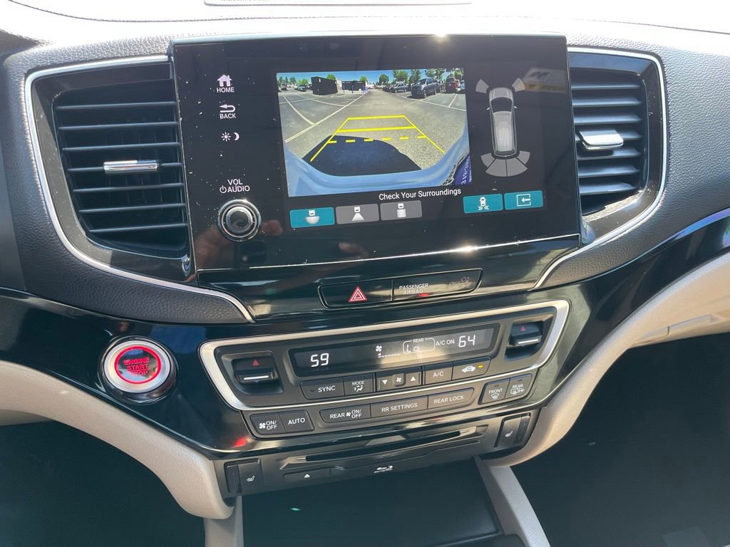 Used 2022 Honda Pilot Touring image 17