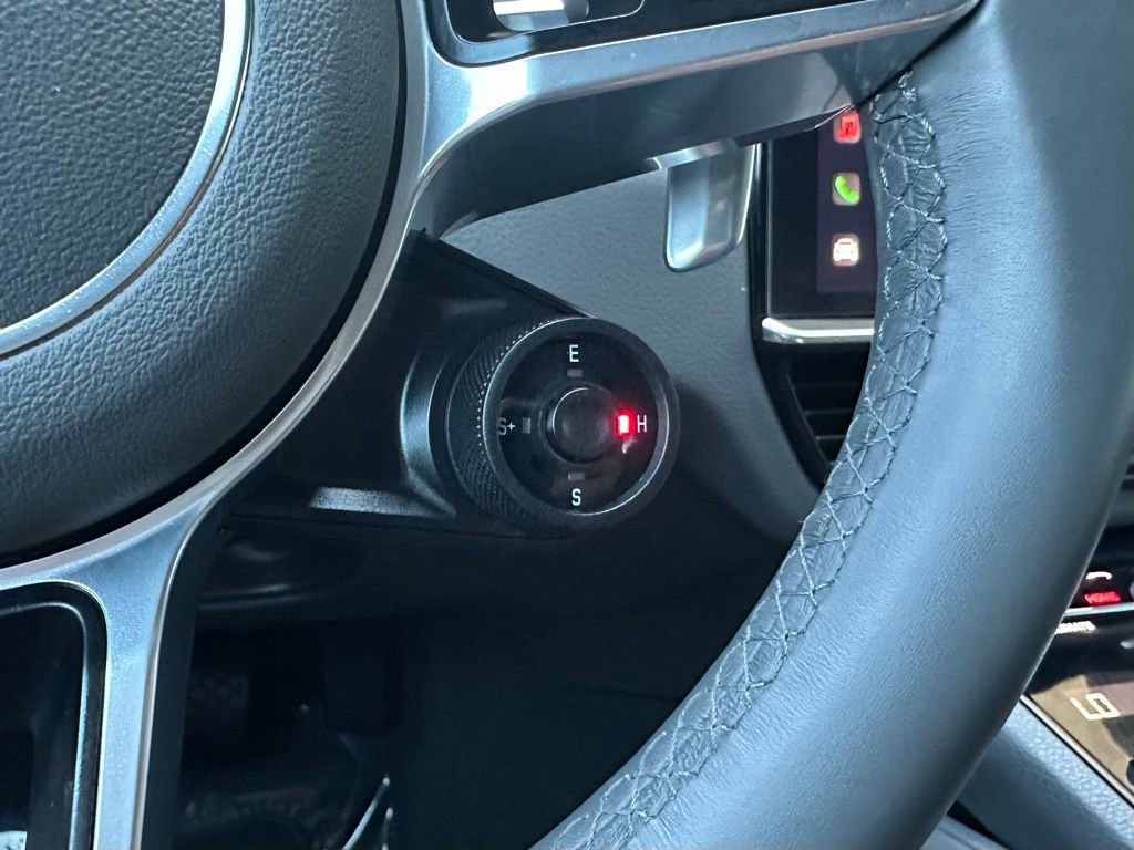 Used 2022 Porsche Cayenne E-Hybrid Coupe image 66