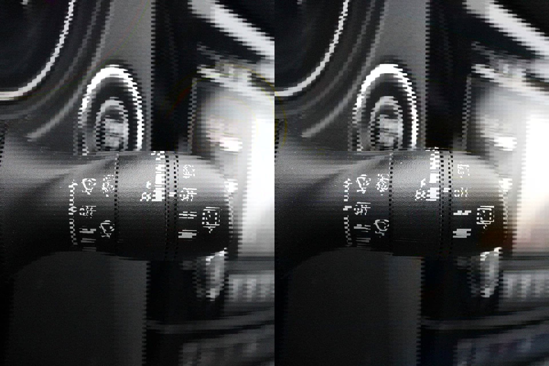 Used 2016 Nissan Rogue SV image 31