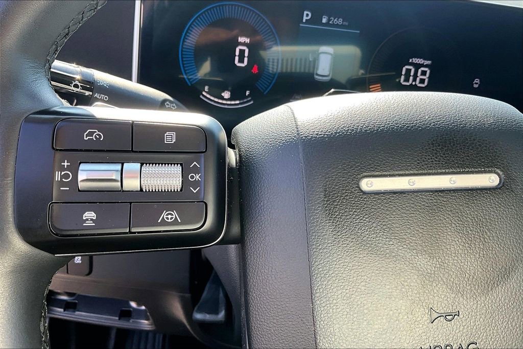 Used 2025 Hyundai Santa Fe SEL image 25