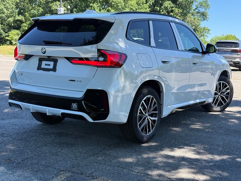 New 2026 BMW X1 xDrive28i w/ M Sport Package AWD/4WD image 5
