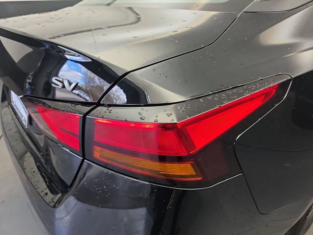 Used 2024 Nissan Altima 2.5 SV image 18