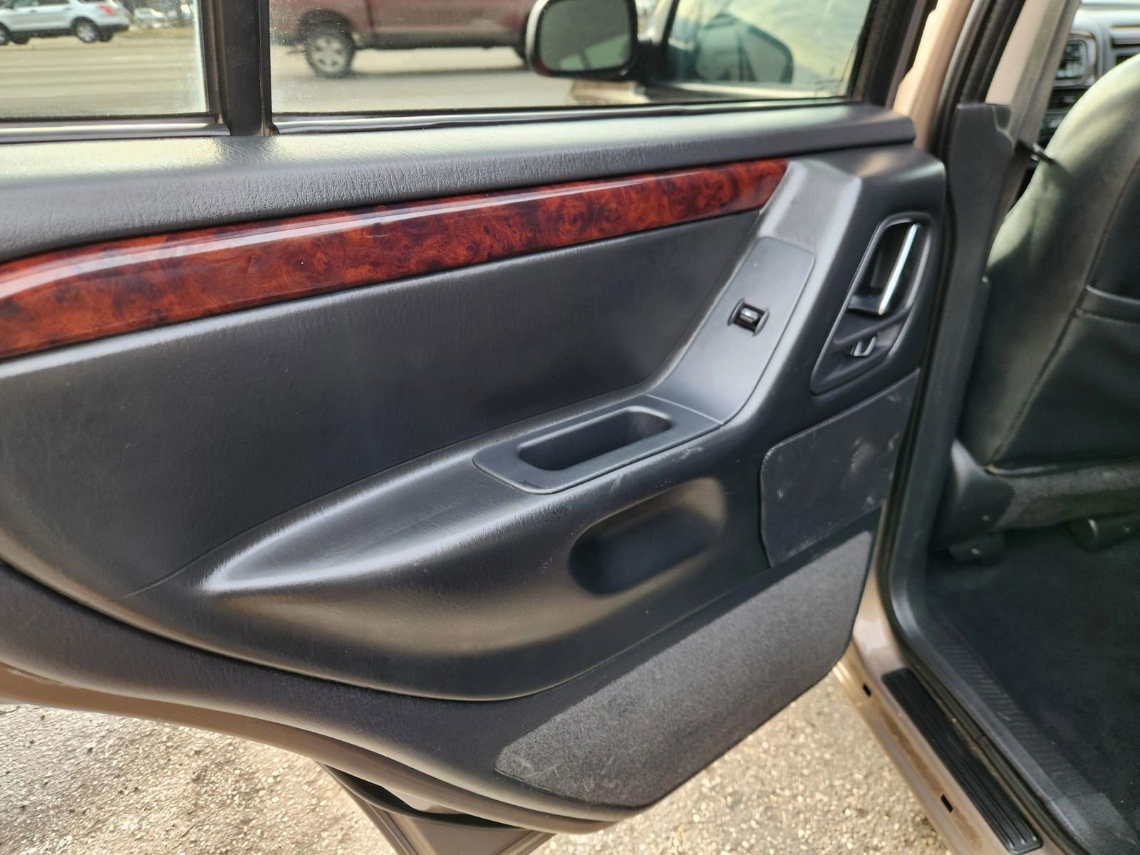 Used 2002 Jeep Grand Cherokee Limited image 18