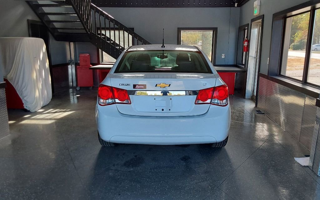 Used 2012 Chevrolet Cruze LT FWD image 9