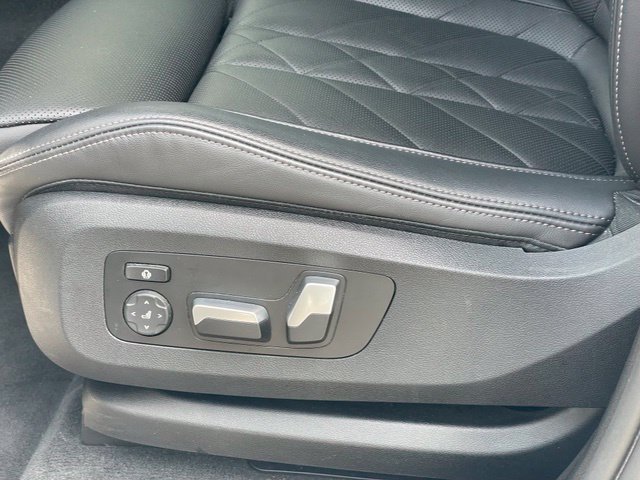 Certified 2024 BMW X5 xDrive40i w/ M Sport Package AWD/4WD image 11