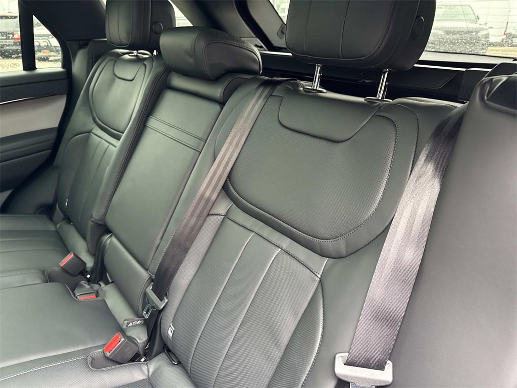 New 2026 Land Rover Range Rover Sport Dynamic SE image 15