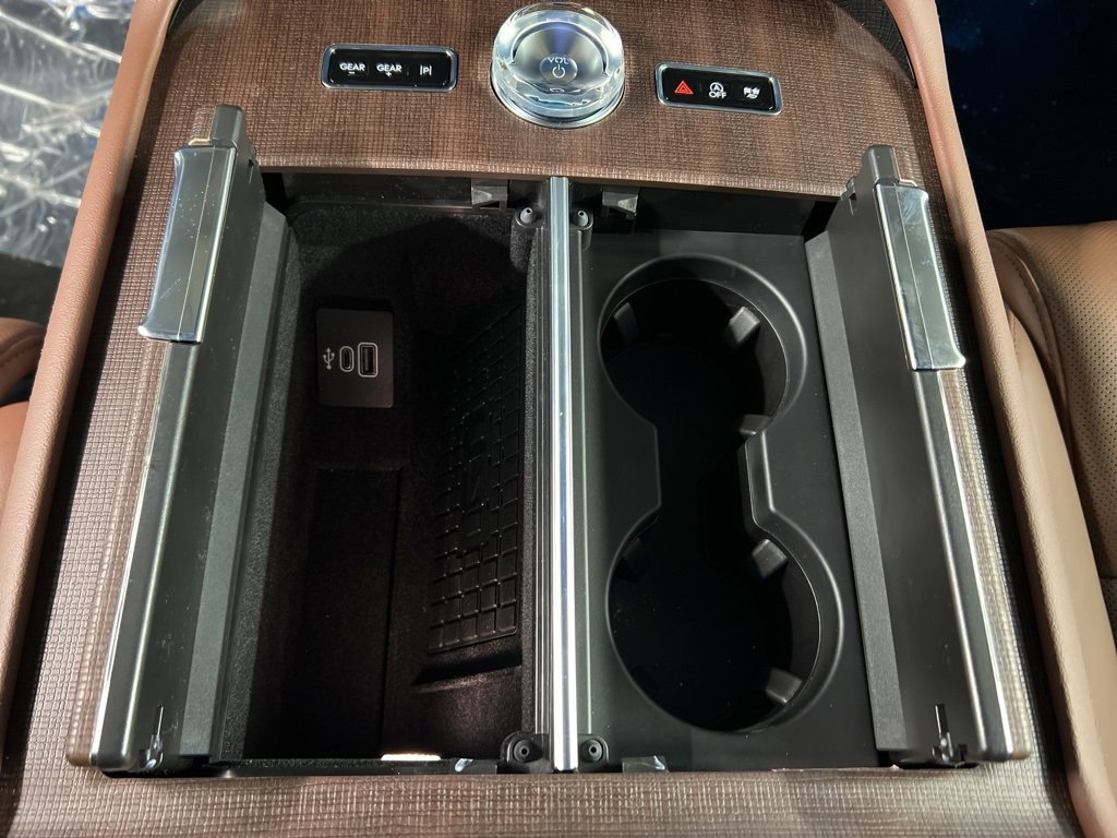 New 2026 Lincoln Navigator Reserve image 17