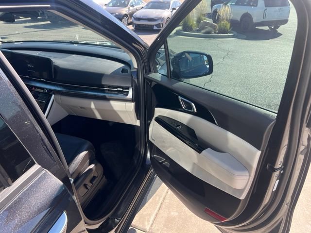 Certified 2024 Kia Carnival SX Prestige FWD image 27