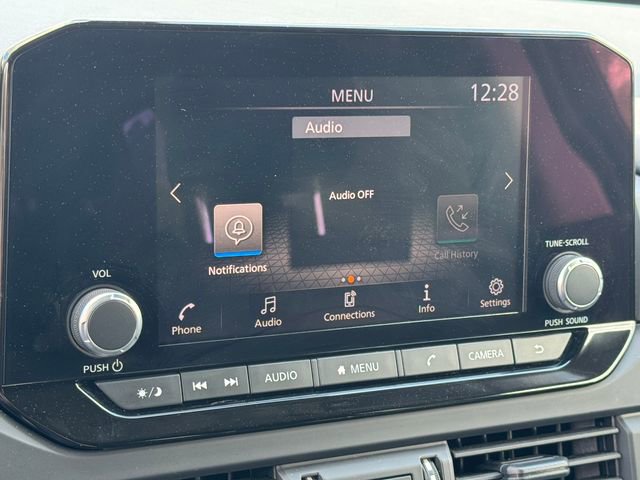 Used 2025 Nissan Pathfinder S image 29