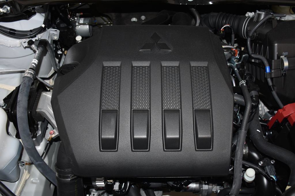 New 2026 Mitsubishi Eclipse Cross ES AWD/4WD image 7