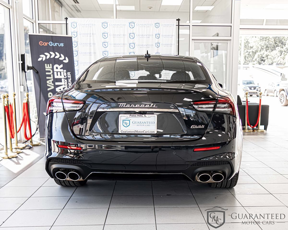 Used 2024 Maserati Ghibli Modena Q4 AWD/4WD image 15