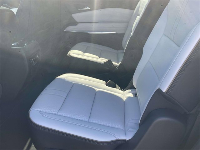 New 2026 Chevrolet Traverse High Country image 5