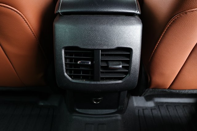 Used 2019 Ford Fusion Energi Titanium FWD image 31