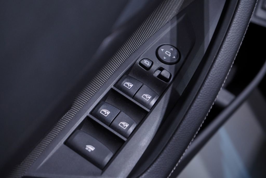 Used 2023 BMW 430i 430i w/ M Sport Package image 19