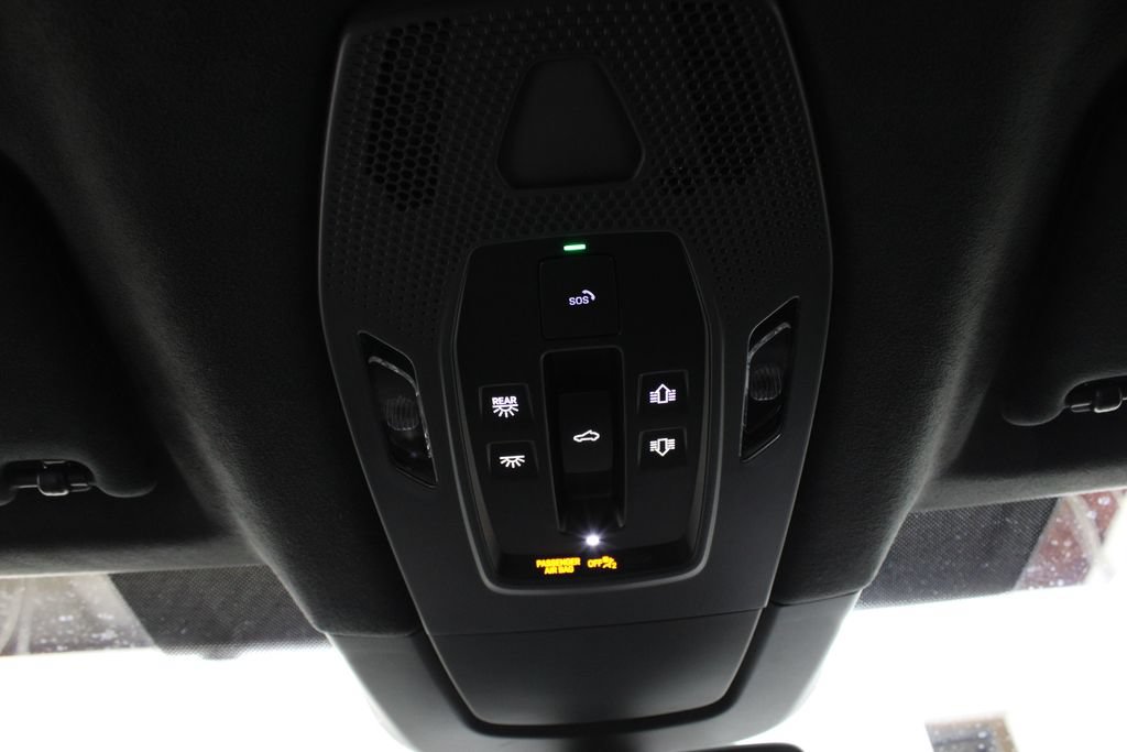 Used 2024 Porsche Macan Turbo Electric AWD/4WD image 41