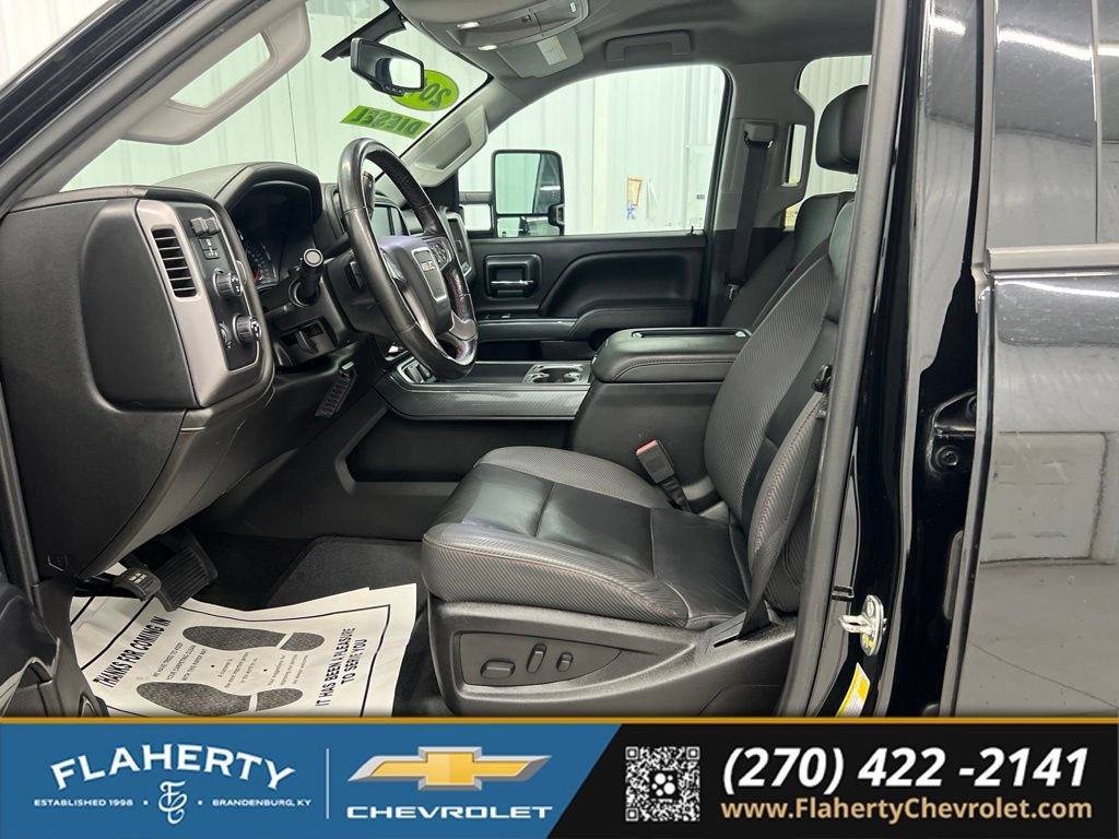Used 2018 GMC Sierra 2500 SLT w/ Duramax Plus Package AWD/4WD image 9