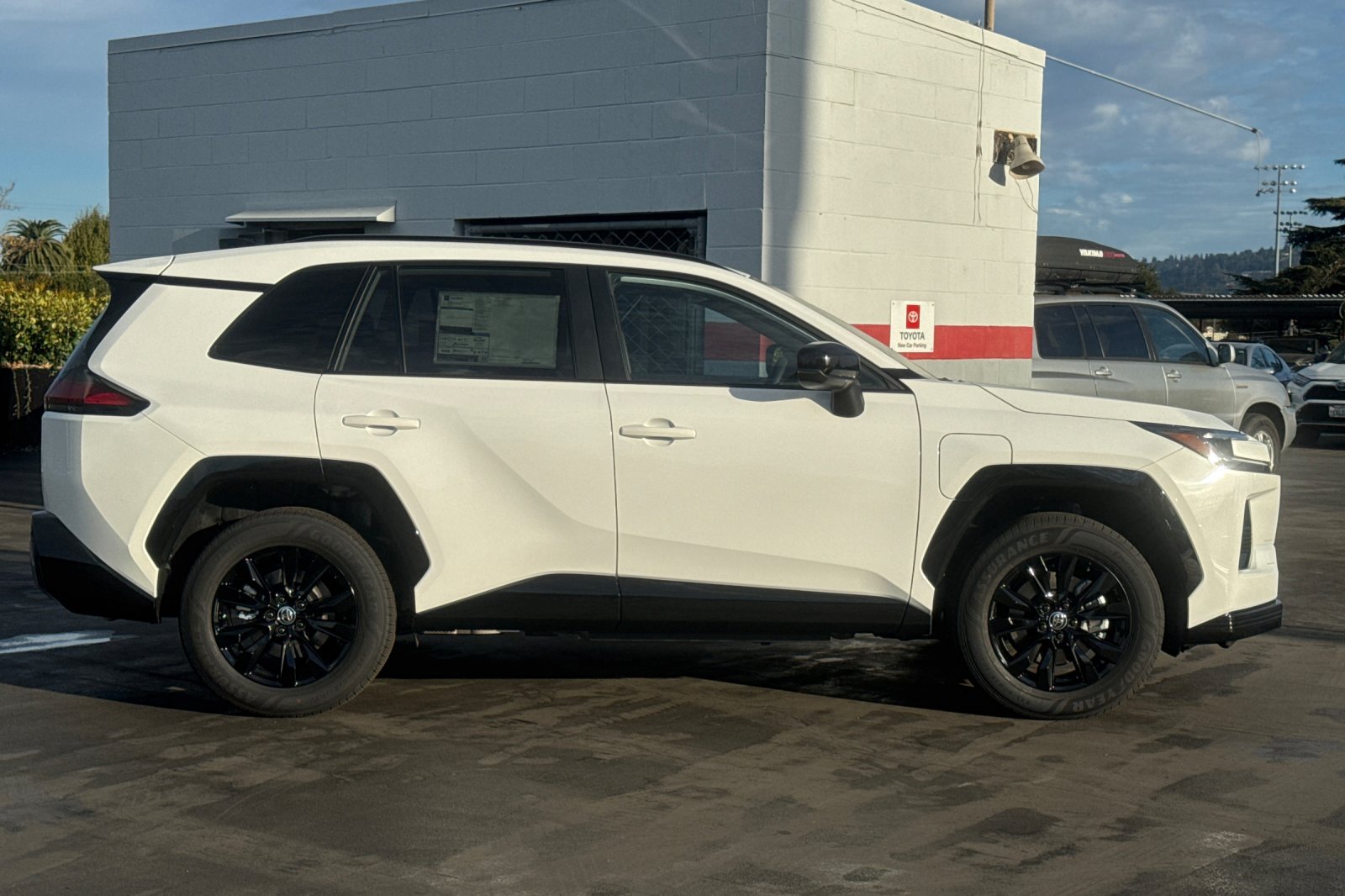 New 2026 Toyota RAV4 SE w/ Convenience Package AWD/4WD image 3