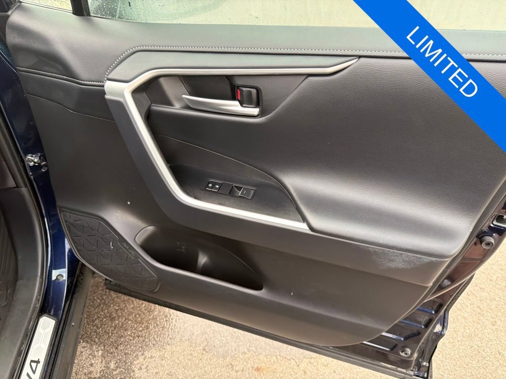 Used 2025 Toyota RAV4 Limited w/ Weather Package AWD/4WD image 11