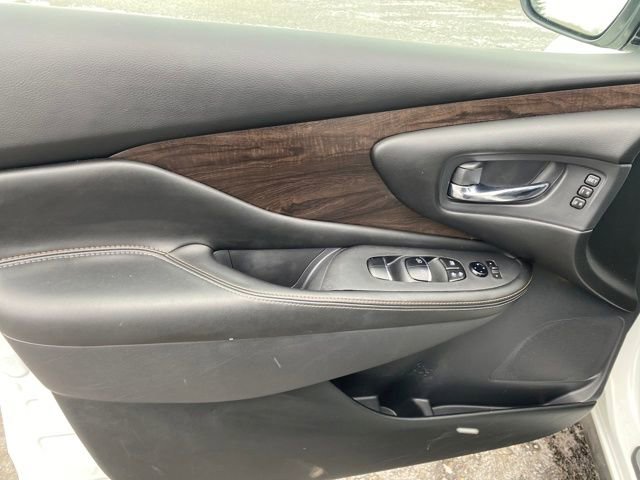 Used 2023 Nissan Murano Platinum AWD/4WD image 17