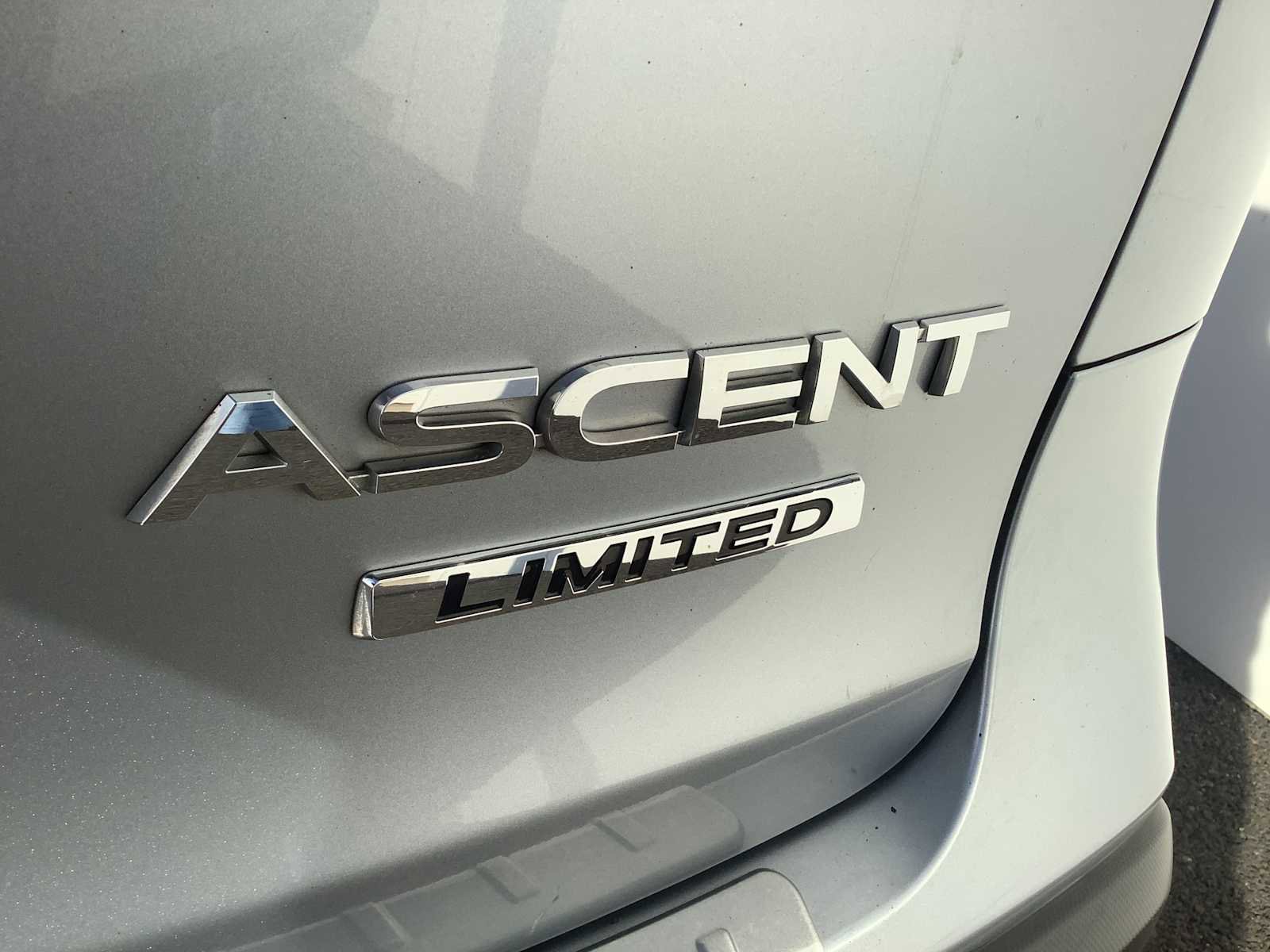 Used 2020 Subaru Ascent Limited w/ Technology Package image 7