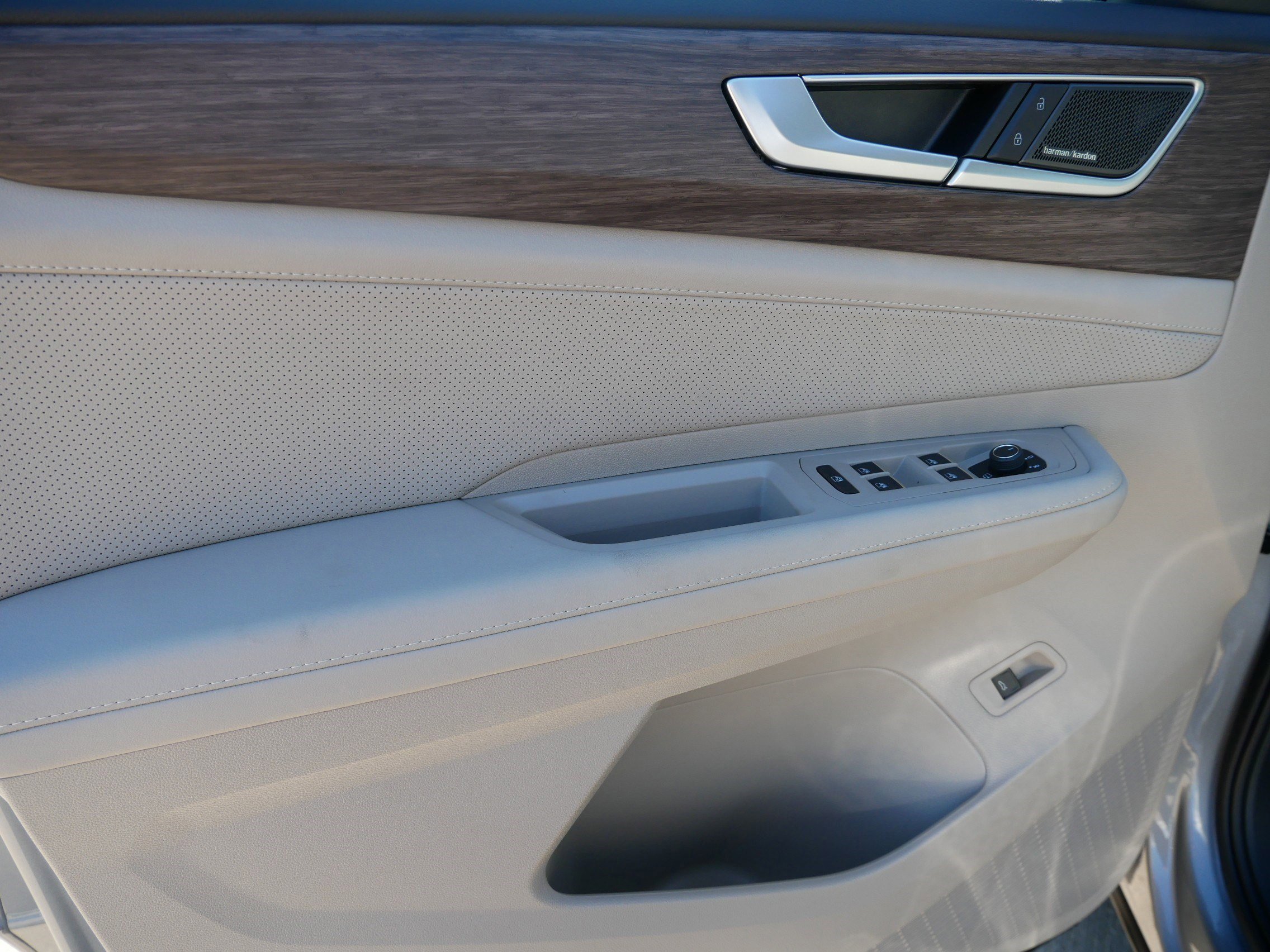 New 2026 Volkswagen Atlas SEL Premium R-Line image 4