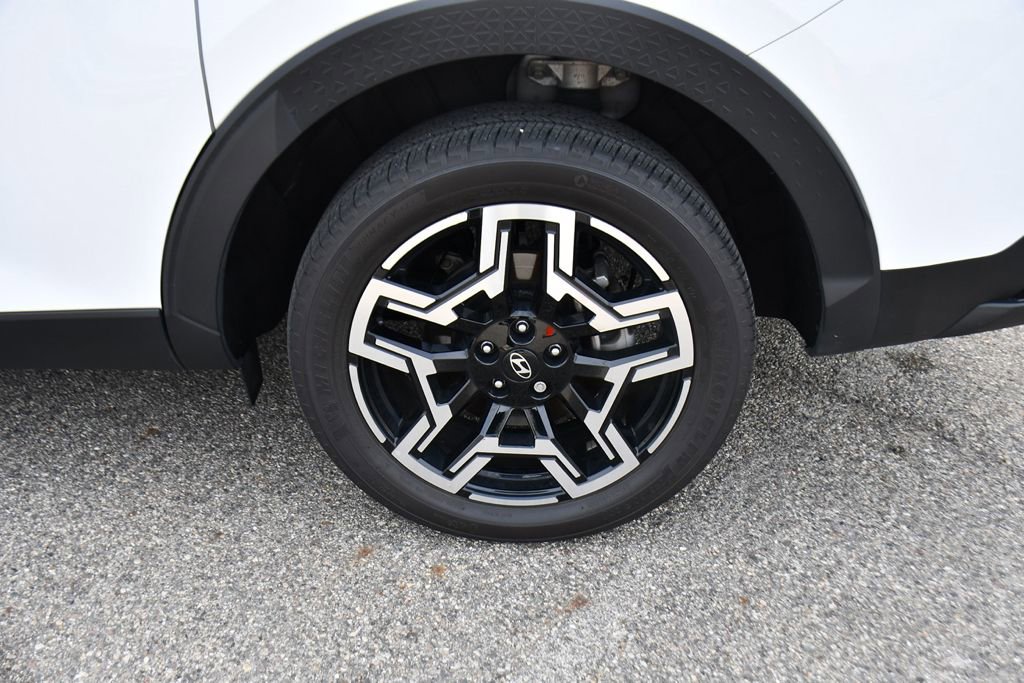 Used 2025 Hyundai Santa Cruz Limited image 21