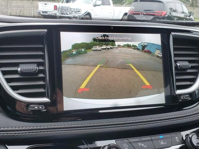 New 2026 Chrysler Pacifica Select image 18