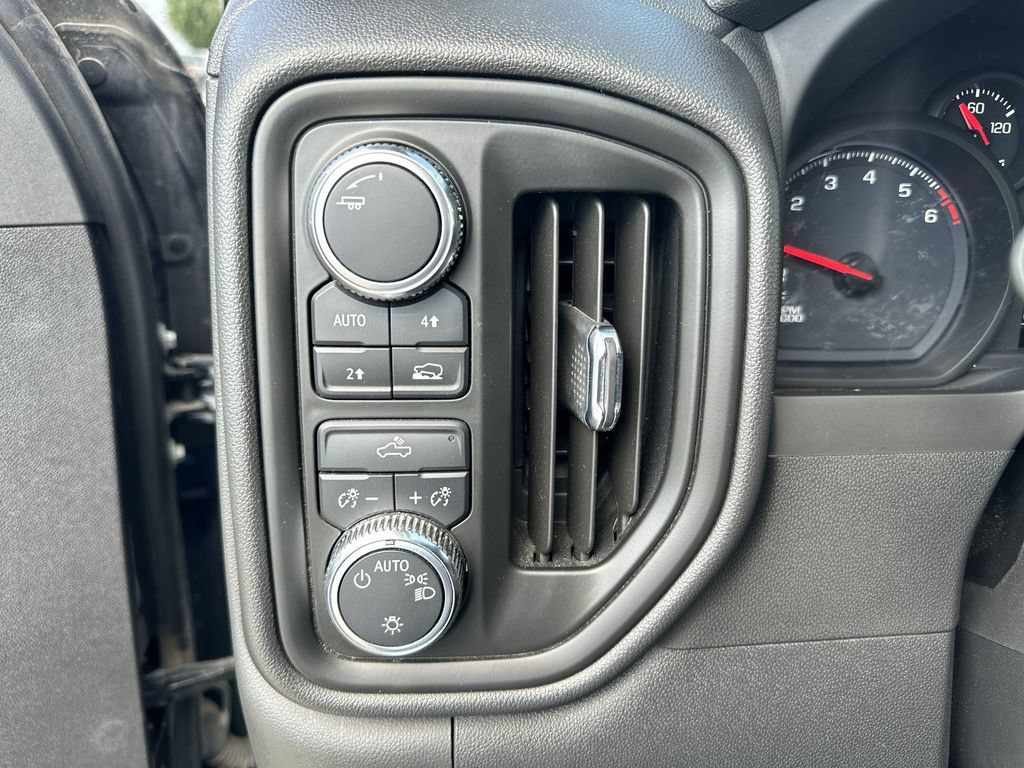 Certified 2023 GMC Sierra 1500 Pro w/ Pro Value Package AWD/4WD image 18