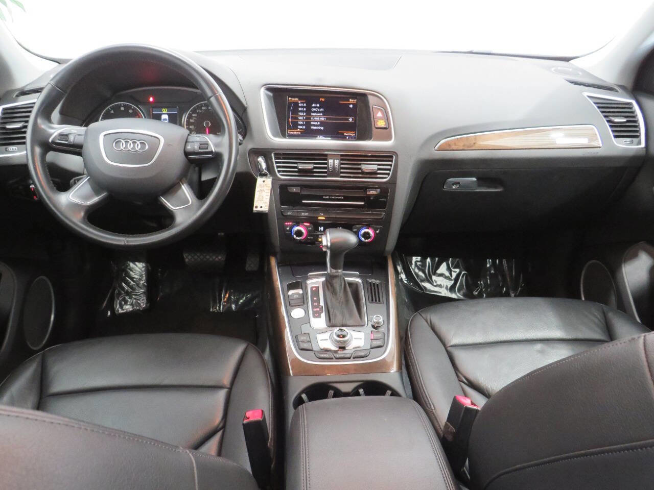 Used 2016 Audi Q5 2.0T Premium Plus w/ Technology Package AWD/4WD image 15
