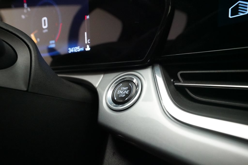 Used 2024 Chevrolet Trax LT w/ Driver Confidence Package FWD image 30