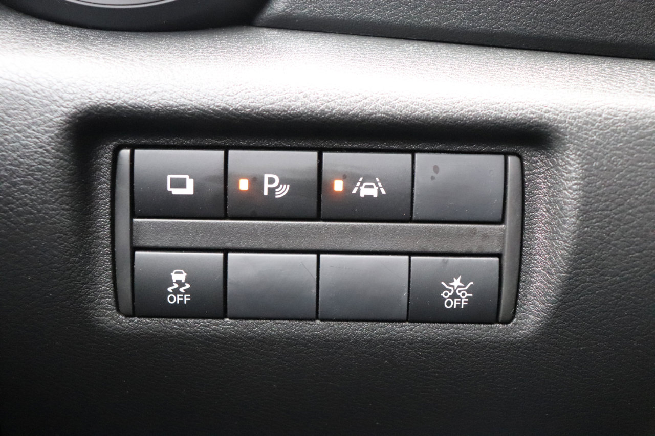 Used 2024 Nissan Versa S w/ Trunk Package image 35