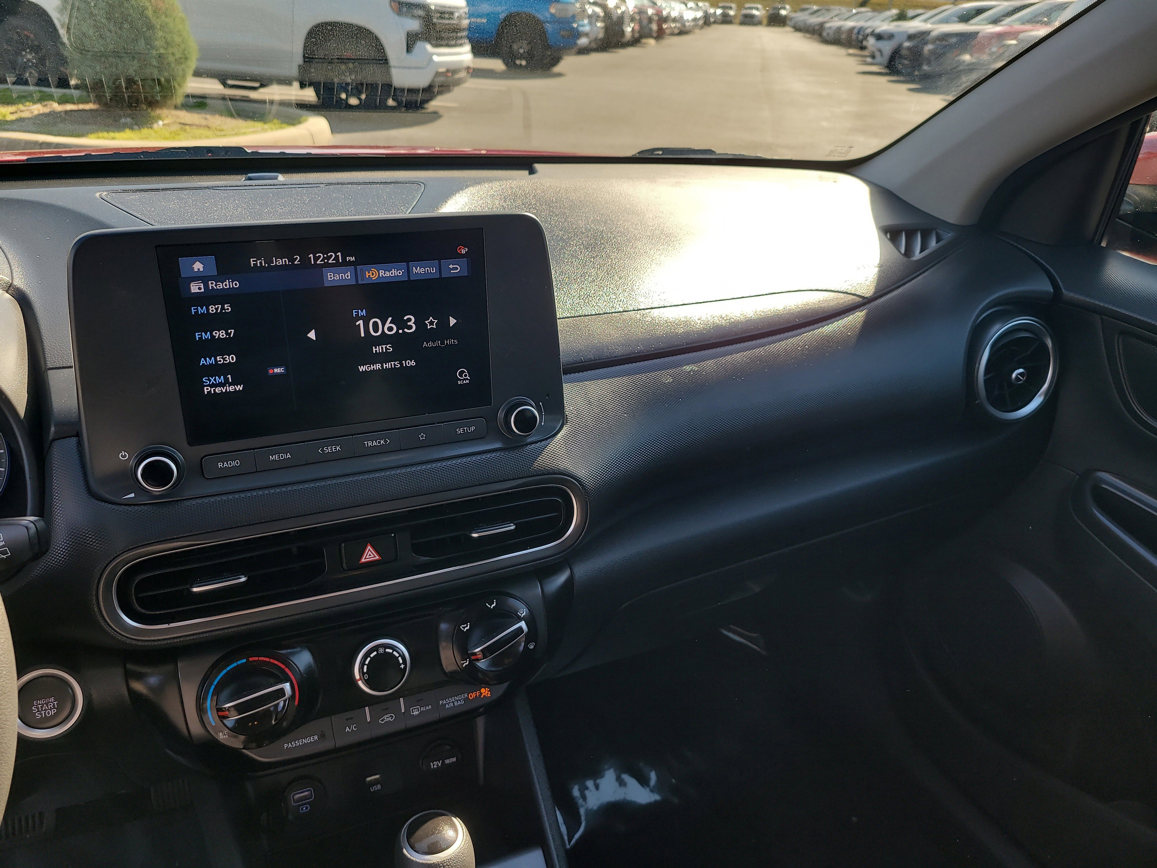 Used 2022 Hyundai Kona SEL image 19